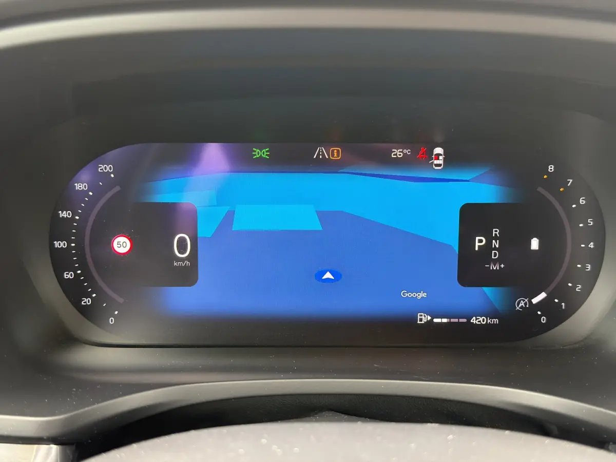 2.0 B3 Essential Leder interieur | Parkeercamera | Comfortstoelen | Rijstrooksensor met correctie |