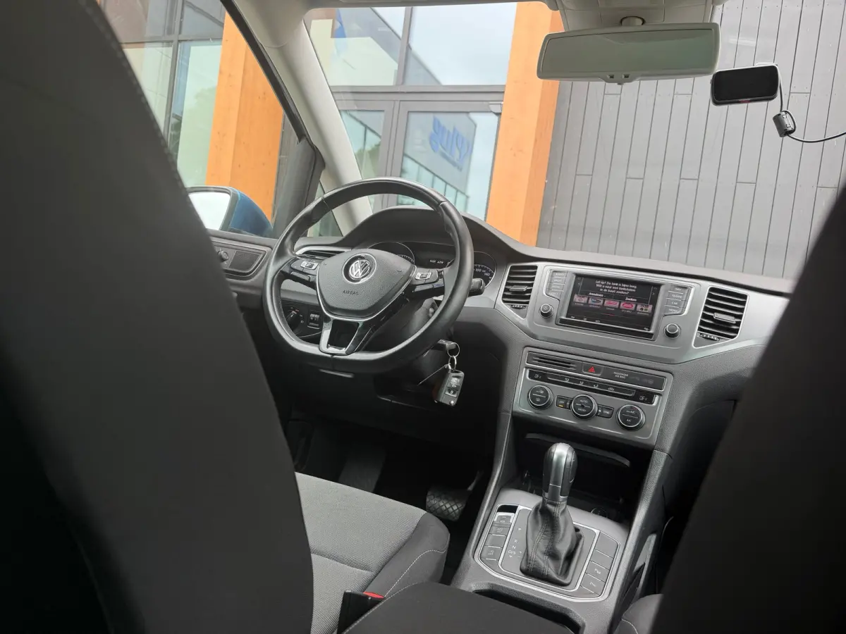 1.4 TSI Business Edition Automaat - Pacific Blue - Adaptive Cruise/Clima - Dealeronderhouden