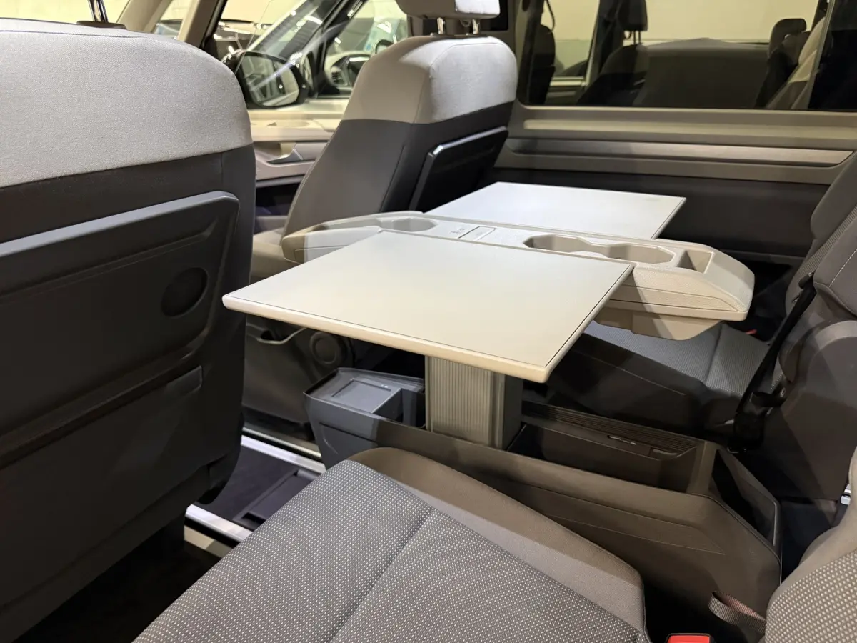 1.4 eHybrid Life 7p. TREKHAAK/ACC/ELECTR.SCHUIFDEUREN/SOH 92%/CAMERA/17"/CARPLAY/STOEL+STUURVERW/ELECTR.A.KLEP/PRIVACY/REFLEXSILBER/VOLLEDIG VW DEALER HISTORIE