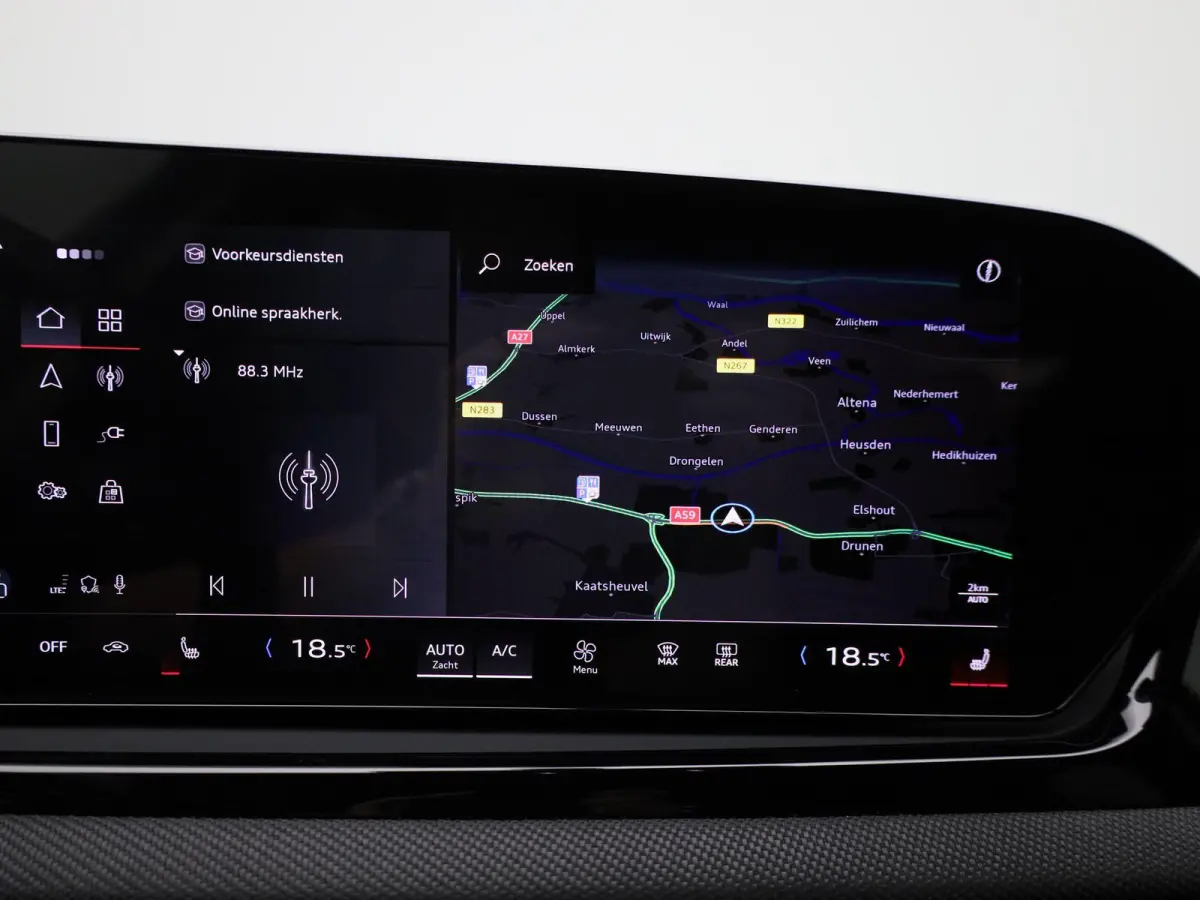 Avant 2.0 quattro S edition 299 PK | Adaptive cruise control | Achteruitrijcamera | Climate control | Smartphone interface | Privacy glas | Elekt. verstelbare voorstoelen | Stoelverwarming |