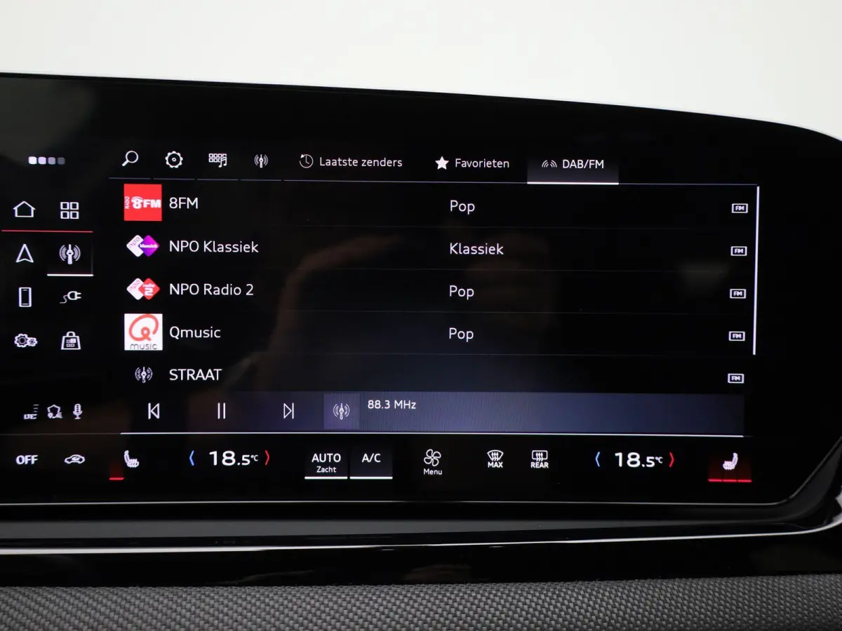Avant 2.0 quattro S edition 299 PK | Adaptive cruise control | Achteruitrijcamera | Climate control | Smartphone interface | Privacy glas | Elekt. verstelbare voorstoelen | Stoelverwarming |