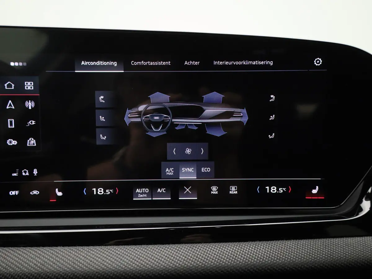 Avant 2.0 quattro S edition 299 PK | Adaptive cruise control | Achteruitrijcamera | Climate control | Smartphone interface | Privacy glas | Elekt. verstelbare voorstoelen | Stoelverwarming |
