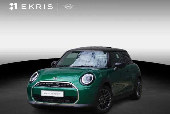 1.5 Cooper C Blackyard | Favoured Trim | Pakket M | Glazen panoramadak | Driving Assistant | HIFI System Harman Kardon | MINI Head-Up Display