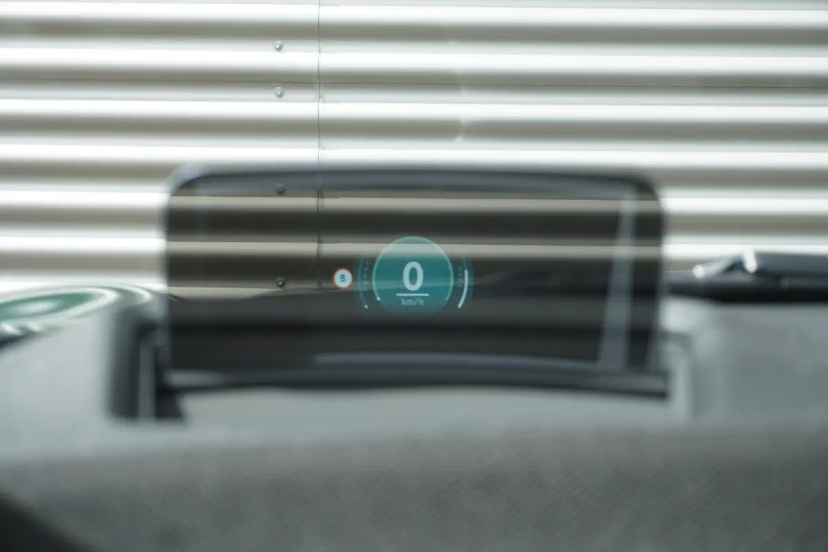 1.5 Cooper C Blackyard | Favoured Trim | Pakket M | Glazen panoramadak | Driving Assistant | HIFI System Harman Kardon | MINI Head-Up Display