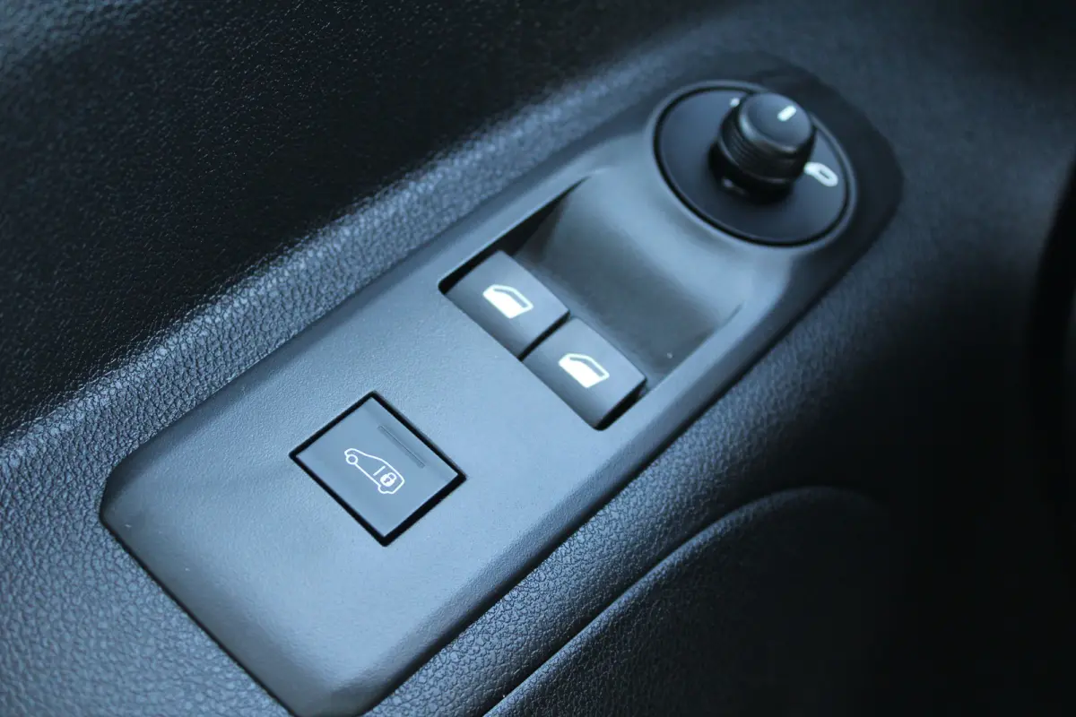 50kWh 136 PK | 8 JAAR GARANTIE | CAMERA | BETIMMERING | APPLE CARPLAY/ANDROID AUTO |