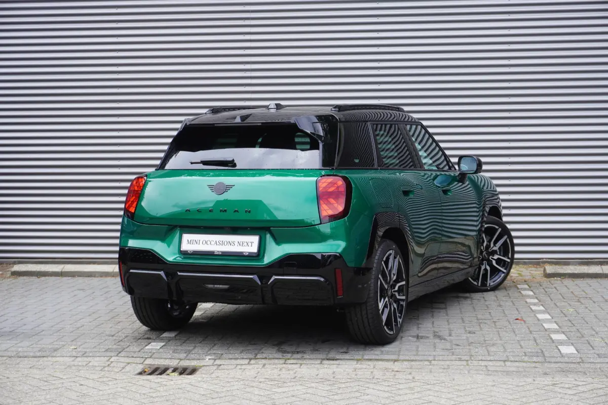 E | John Cooper Works Uitvoering | Pakket L | Glazen panoramadak | HIFI System Harman Kardon | MINI Head-Up Display