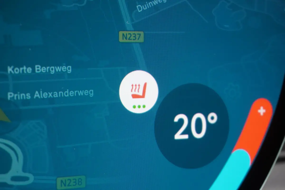 E | John Cooper Works Uitvoering | Pakket L | Glazen panoramadak | HIFI System Harman Kardon | MINI Head-Up Display