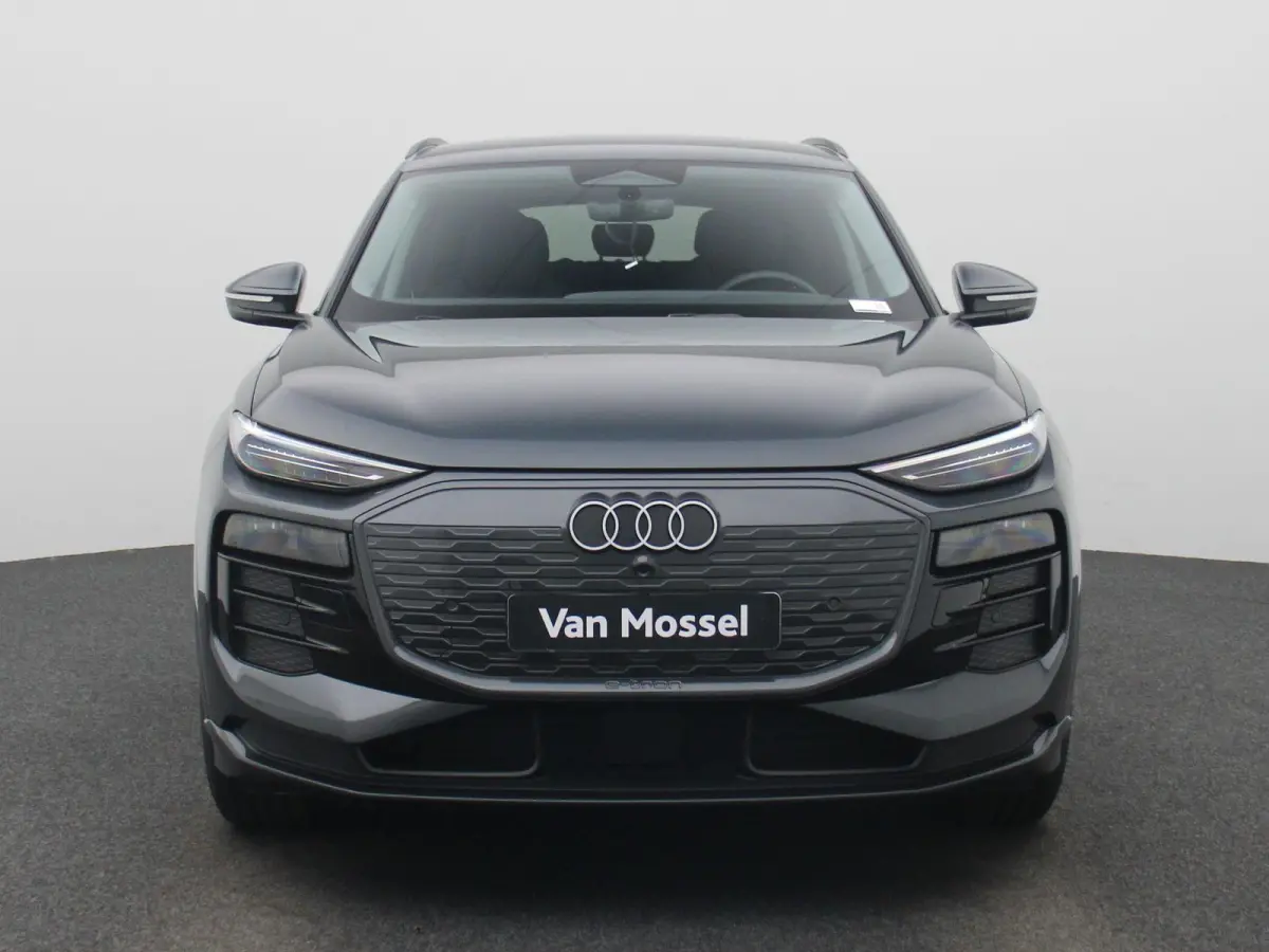edition performance 100 kWh | Adaptive cruise control | Luchtvering | Stuurverwarming | Stoelverwarming voor & achter | Bang & Olufsen Premium 3D | Dodehoekdetectie | 360 graden camera | Ele
