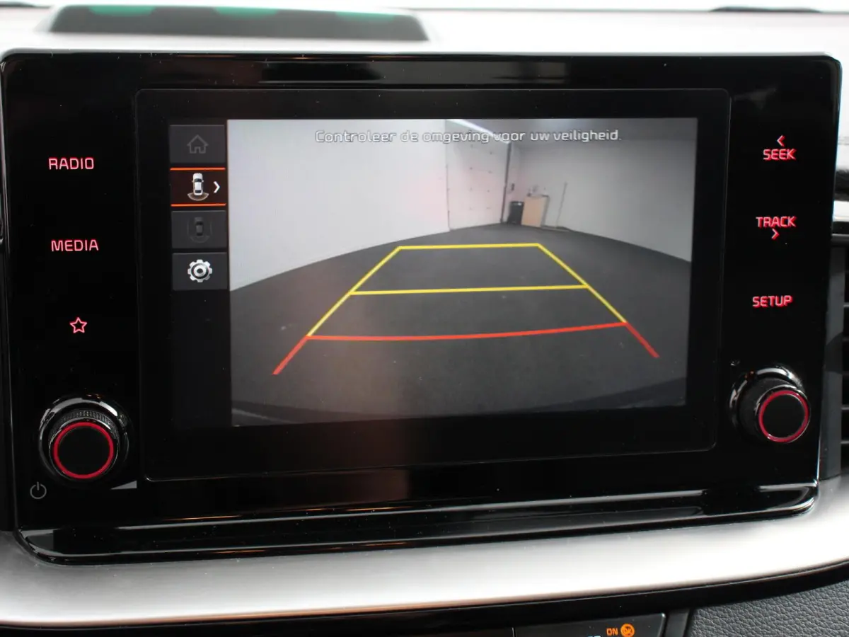 1.6 GDI PHEV DynamicLine Automaat Climate control Keyless Cruise control LED Parkeersensoren achter Camera Stuur verwarming Stoel verwarming Apple Carplay/ Andriod Auto