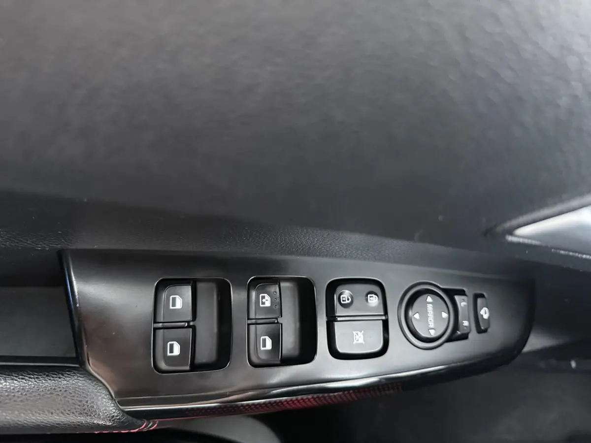 1.0 DPi GT-Line | Parkeercamera | Apple Car Play | Lederen Bekleding|