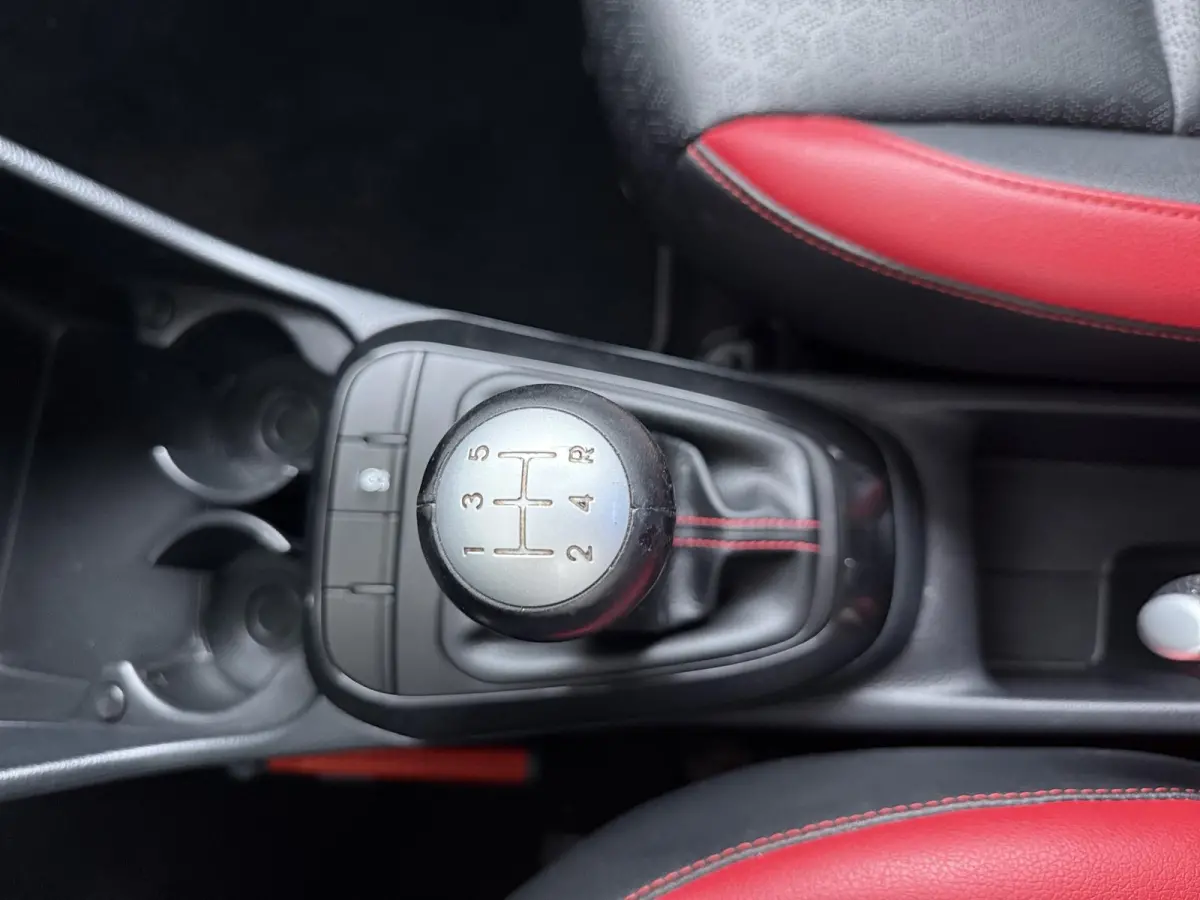 1.0 DPi GT-Line | Parkeercamera | Apple Car Play | Lederen Bekleding|