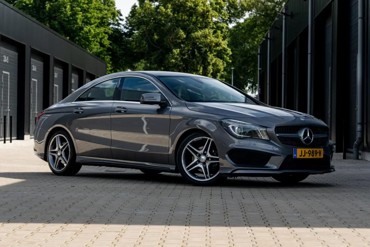 180 AMG *Leder* Automaat* Groot Navi*