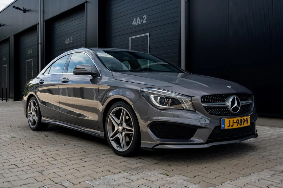 180 AMG *Leder* Automaat* Groot Navi*