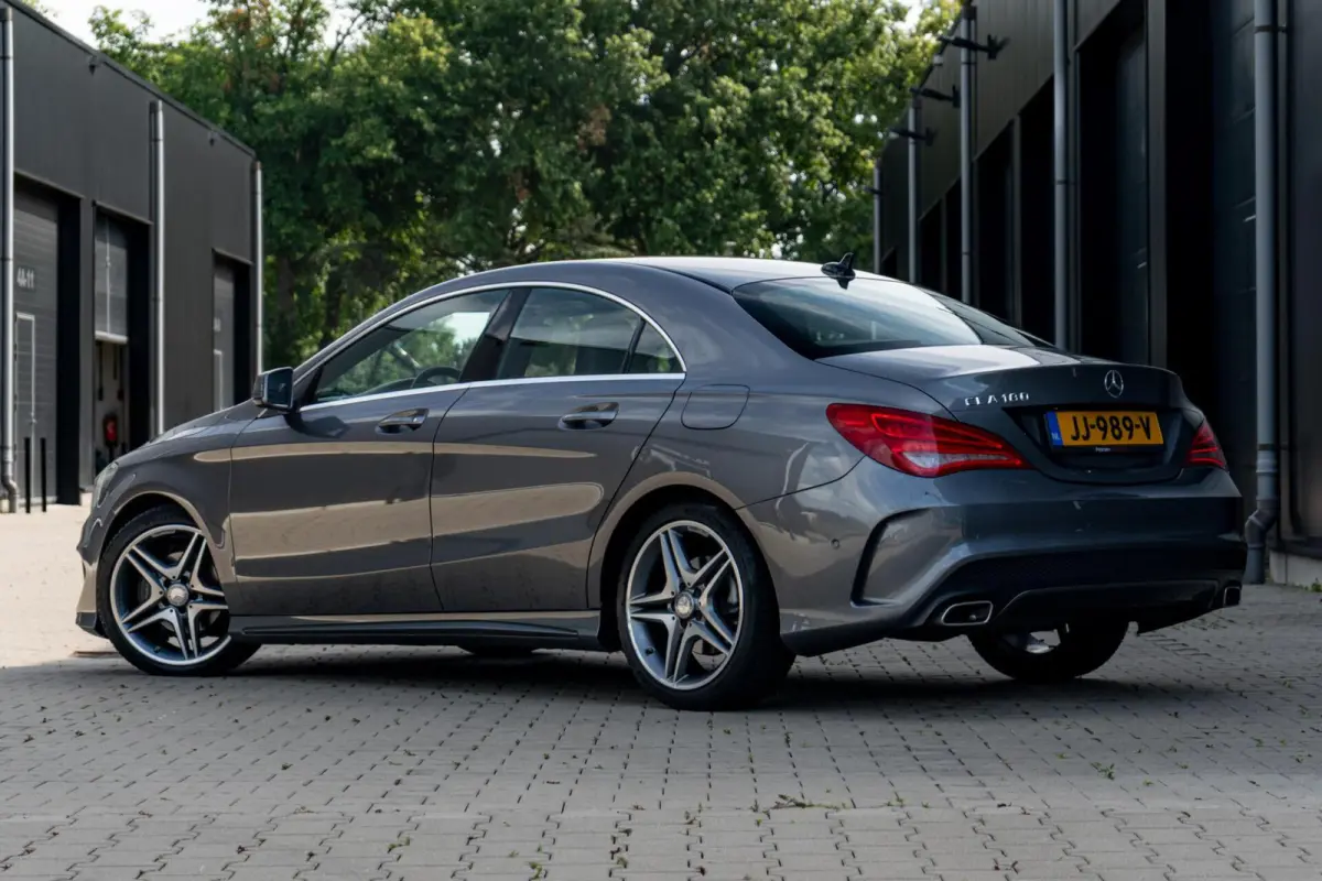 180 AMG *Leder* Automaat* Groot Navi*