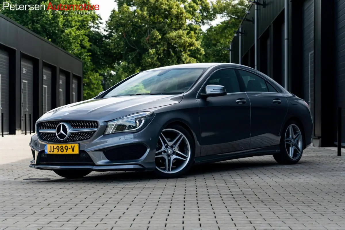 180 AMG *Leder* Automaat* Groot Navi*
