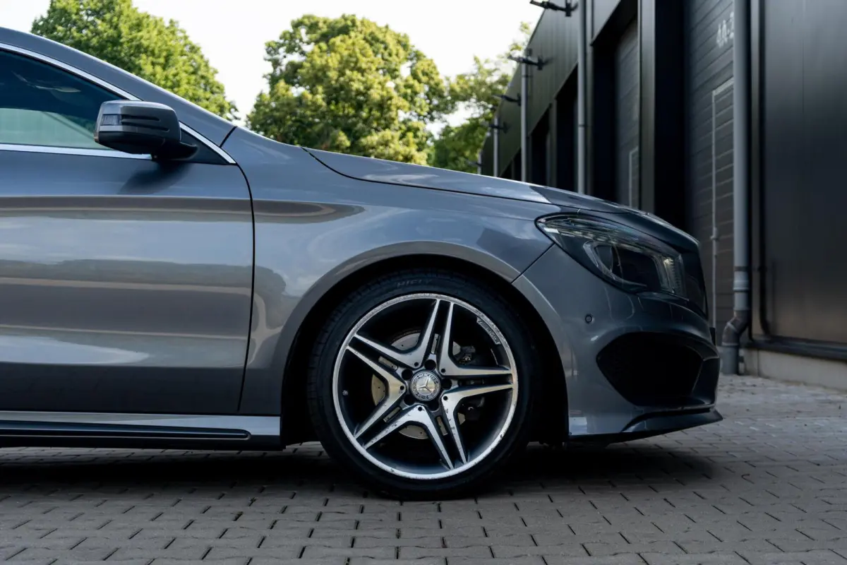 180 AMG *Leder* Automaat* Groot Navi*