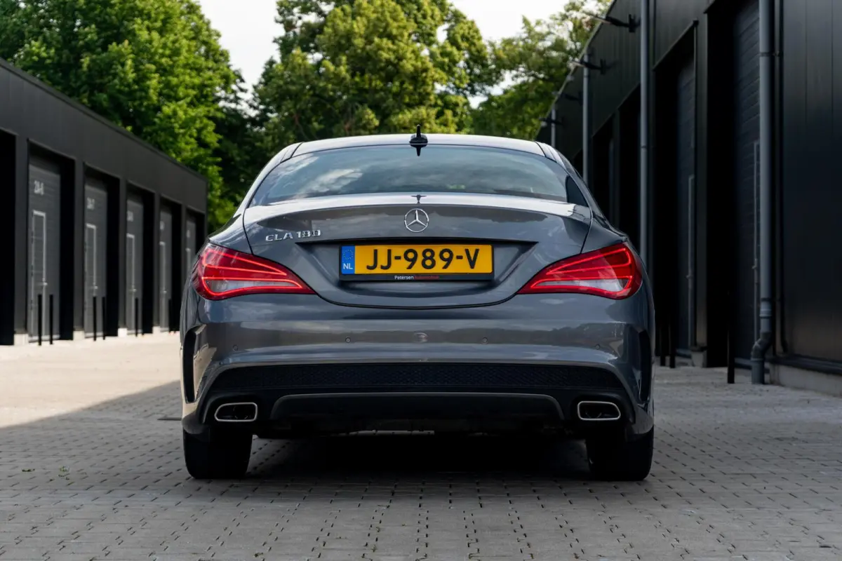 180 AMG *Leder* Automaat* Groot Navi*