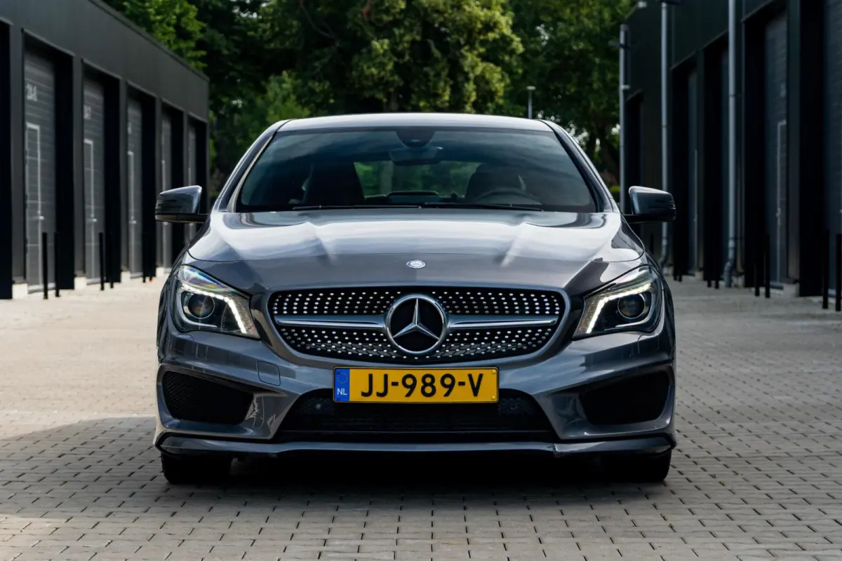 180 AMG *Leder* Automaat* Groot Navi*