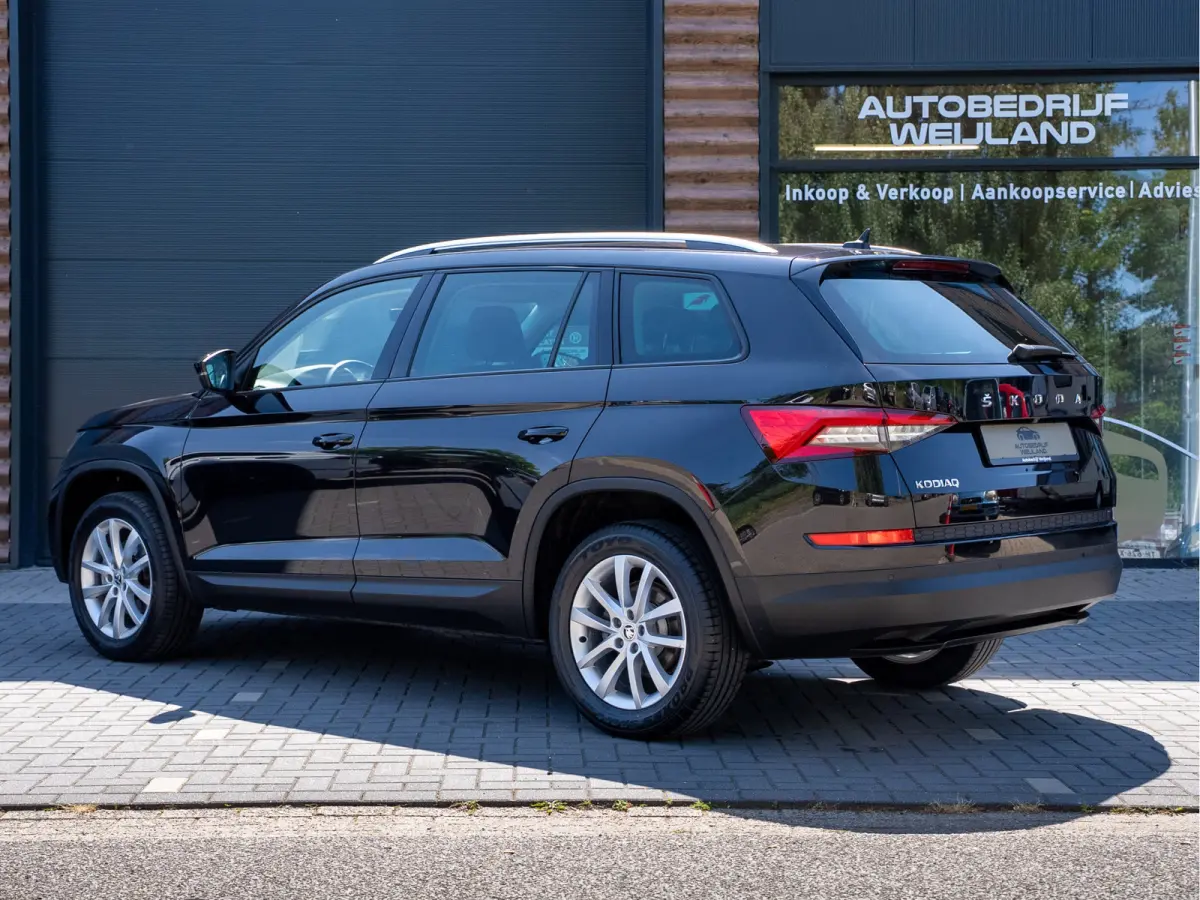 1.5 TSI Business Edition 7p. NIEUWSTAAT I 1ste eig. I 7 persoons I 1800kg I 150PK I Camera I Leer I 18" I Carplay I BTW-auto I