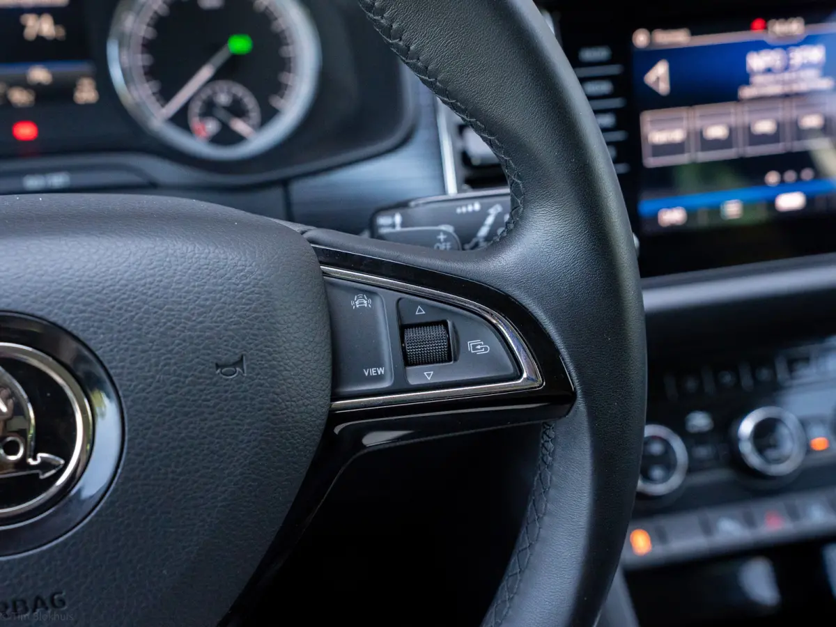 1.5 TSI Business Edition 7p. NIEUWSTAAT I 1ste eig. I 7 persoons I 1800kg I 150PK I Camera I Leer I 18" I Carplay I BTW-auto I