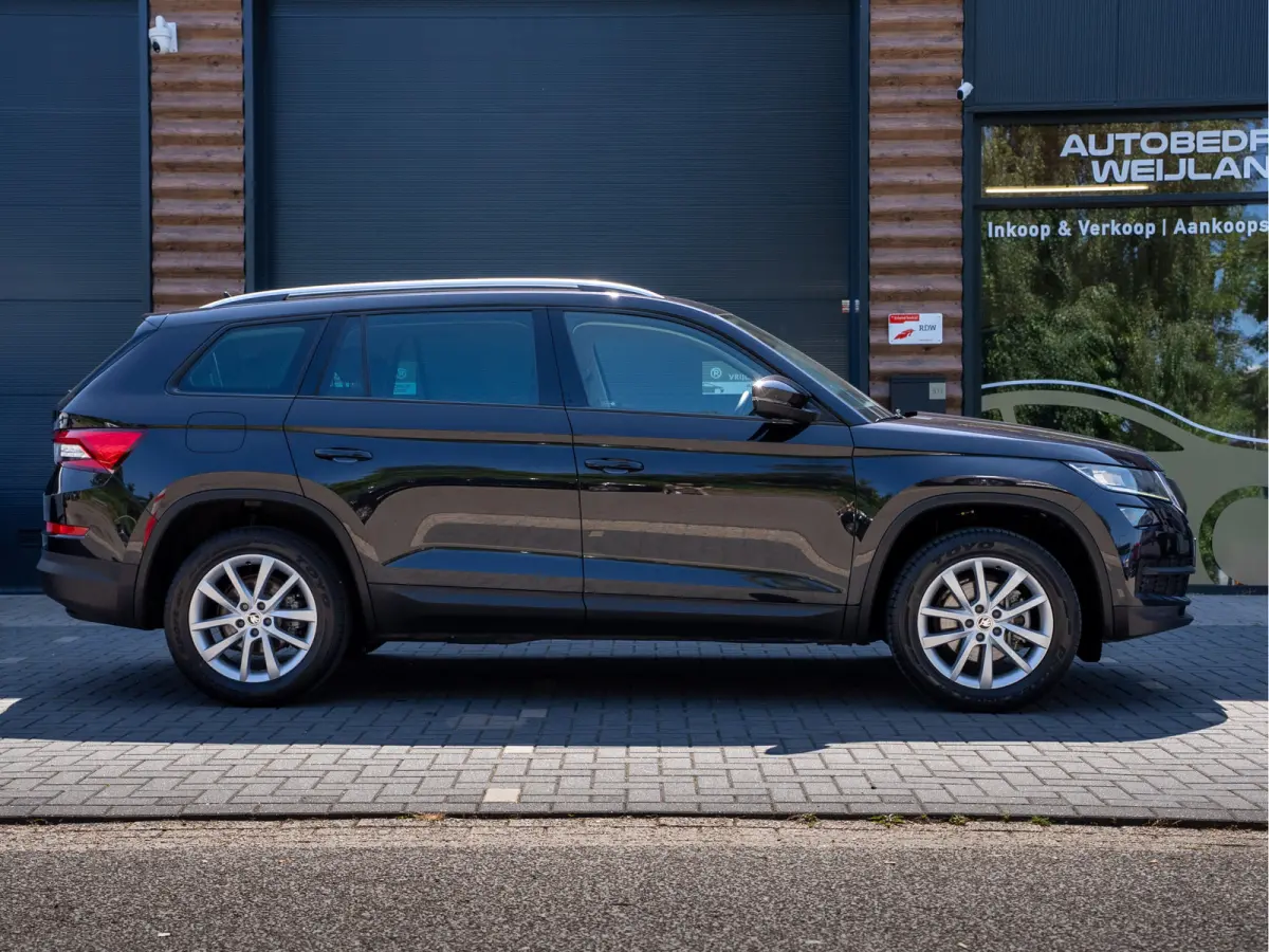 1.5 TSI Business Edition 7p. NIEUWSTAAT I 1ste eig. I 7 persoons I 1800kg I 150PK I Camera I Leer I 18" I Carplay I BTW-auto I