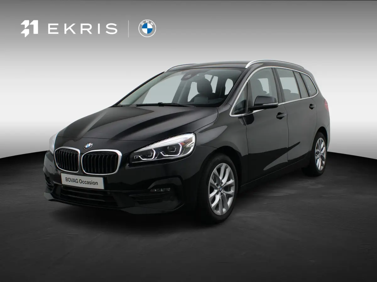 218i Executive | Business Edition | Comfort Pack | Stuurwielrand Verwarmd | Sportstoelen | Head-Up Display | 17''