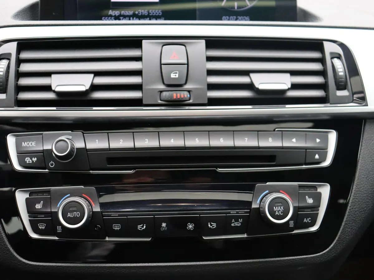 5-deurs 120i High Executive | Edition M Sport Shadow | Achteruitrijcamera | Schuifdak | Navigatie Professional | 18''