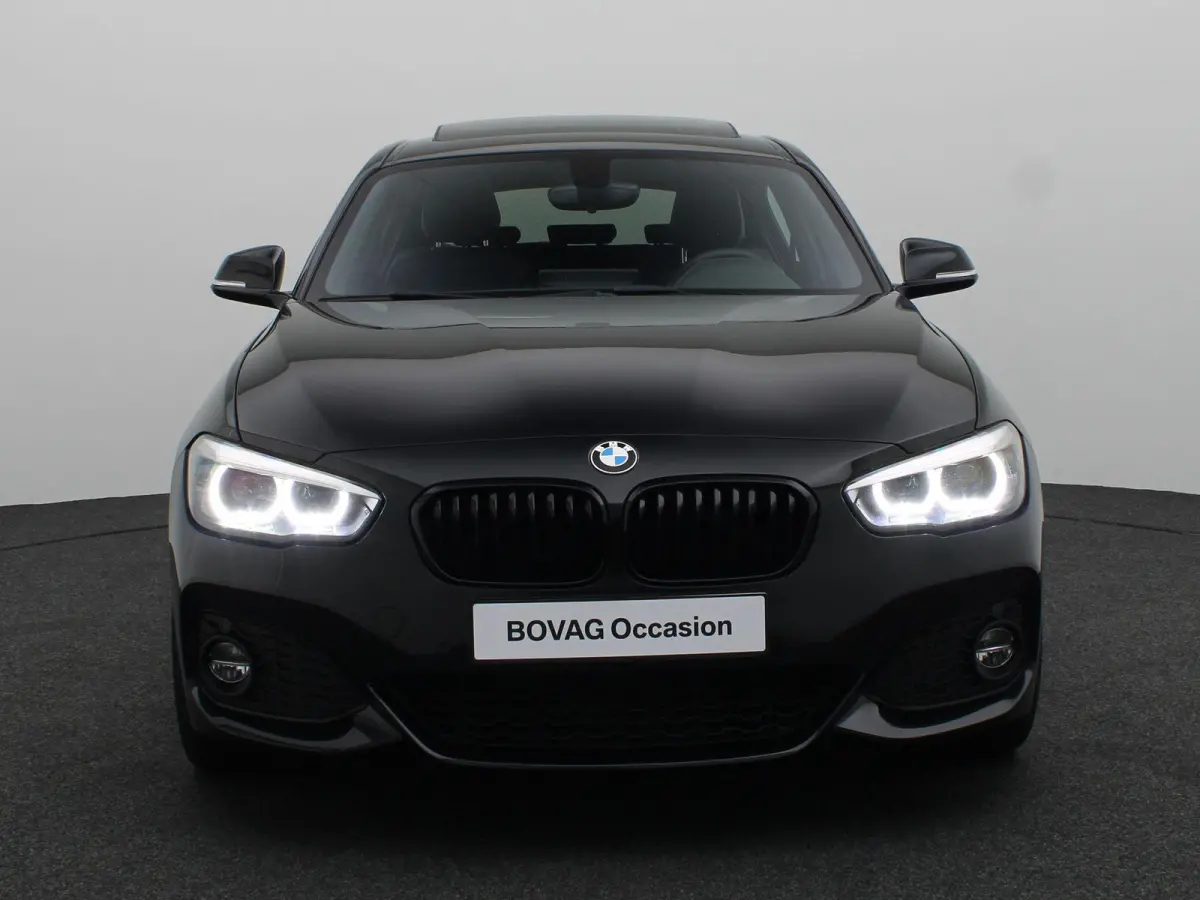 5-deurs 120i High Executive | Edition M Sport Shadow | Achteruitrijcamera | Schuifdak | Navigatie Professional | 18''