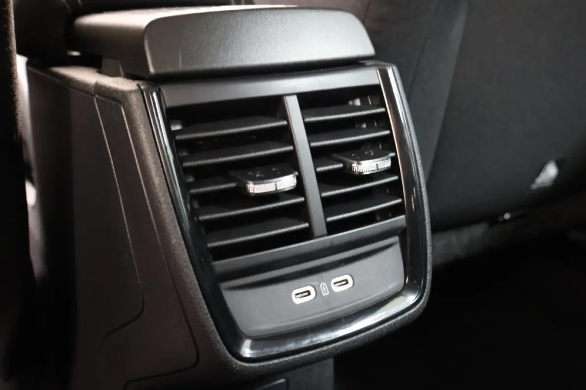 1.0 TSI Ambition | LMV | LED