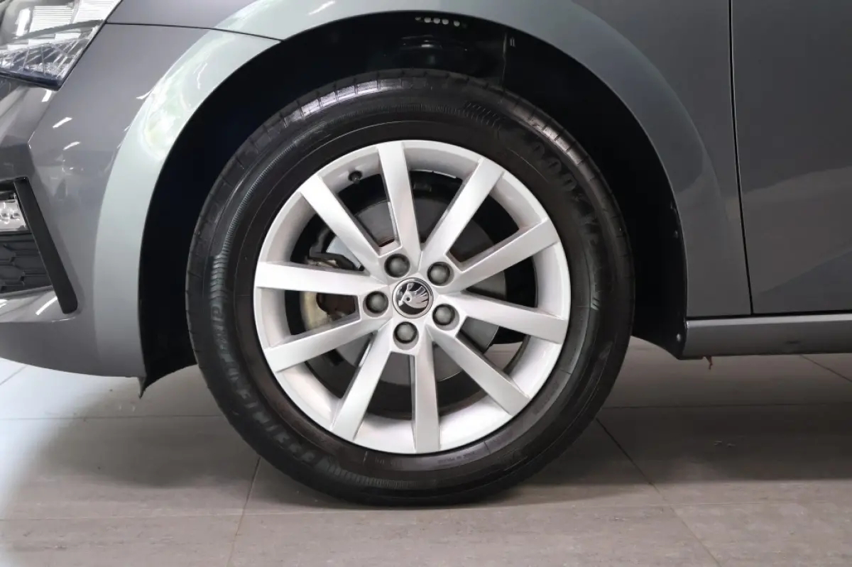1.0 TSI Ambition | LMV | LED