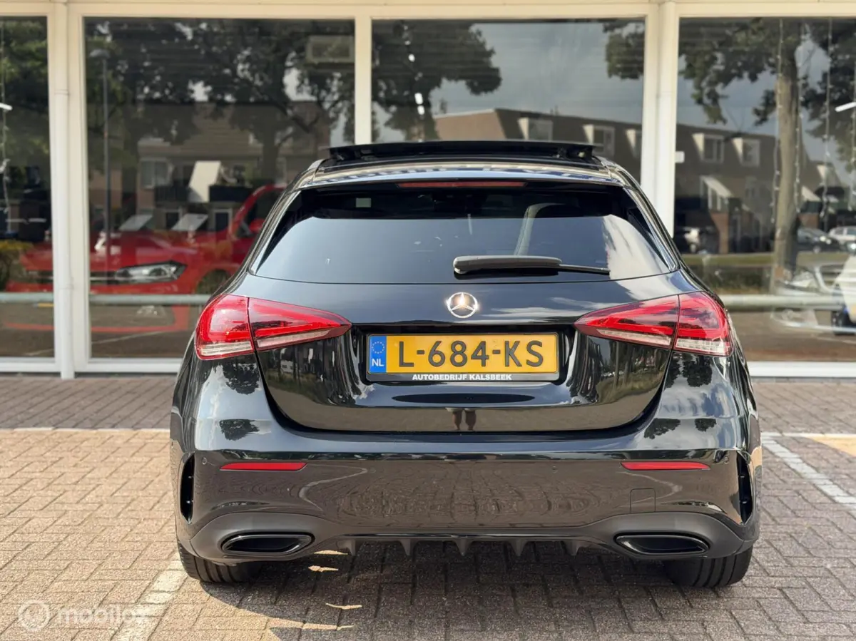 180 Premium Plus AMG|Sfeer|Pano|Memory|