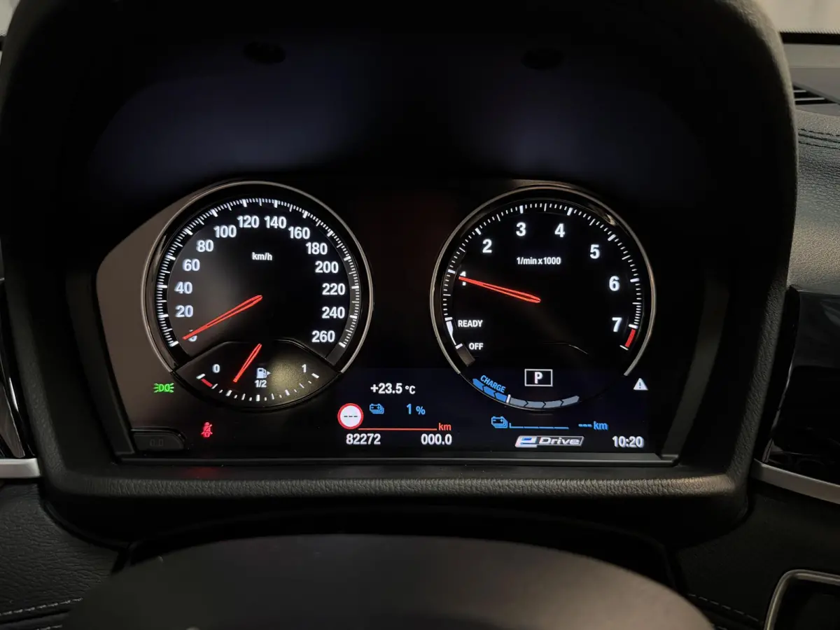 xDrive25e Executive xLine 18"/SOH 94%/Keyless/Memory + stoelverwarming/Camera/Elektrische Klep/LED/DAB/Navigatie/PDC