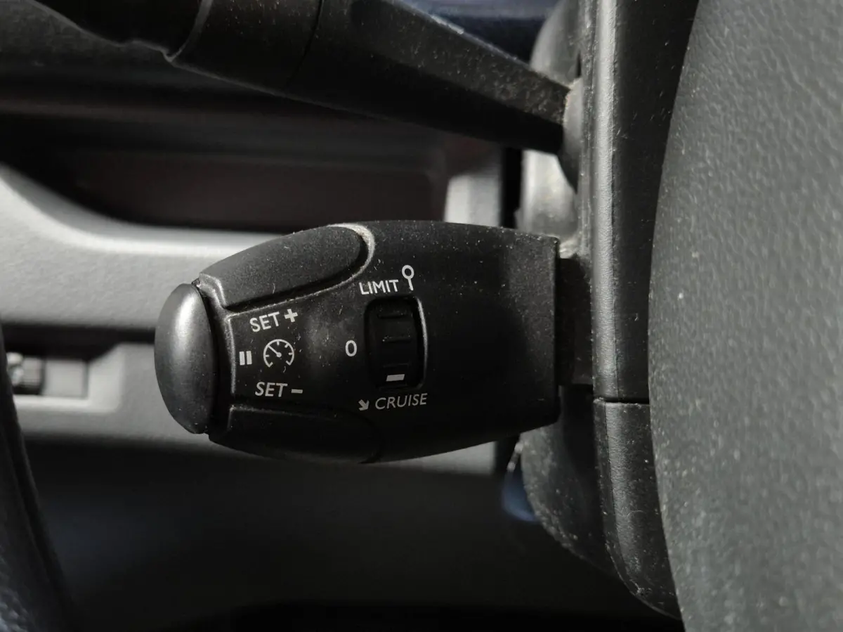 M 75kWh |9-PERS|PANO|APP|CRUISE|VERW.