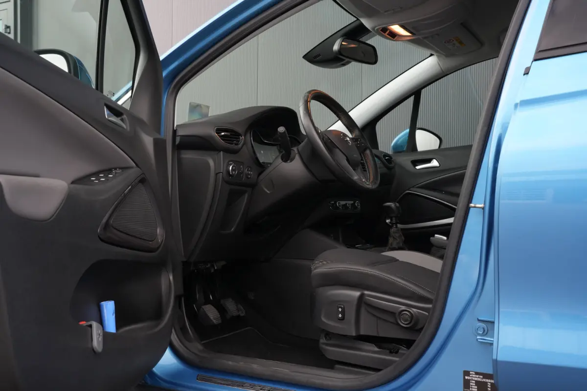 1.2 Turbo 130pk Ultimate | Carplay | Head-Up | Stuur & Stoelverwarming | Parkeerhulp V+A
