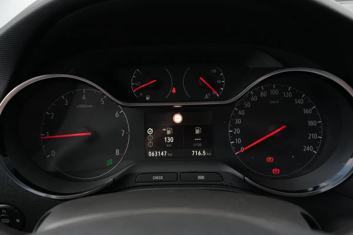 1.2 Turbo 130pk Ultimate | Carplay | Head-Up | Stuur & Stoelverwarming | Parkeerhulp V+A