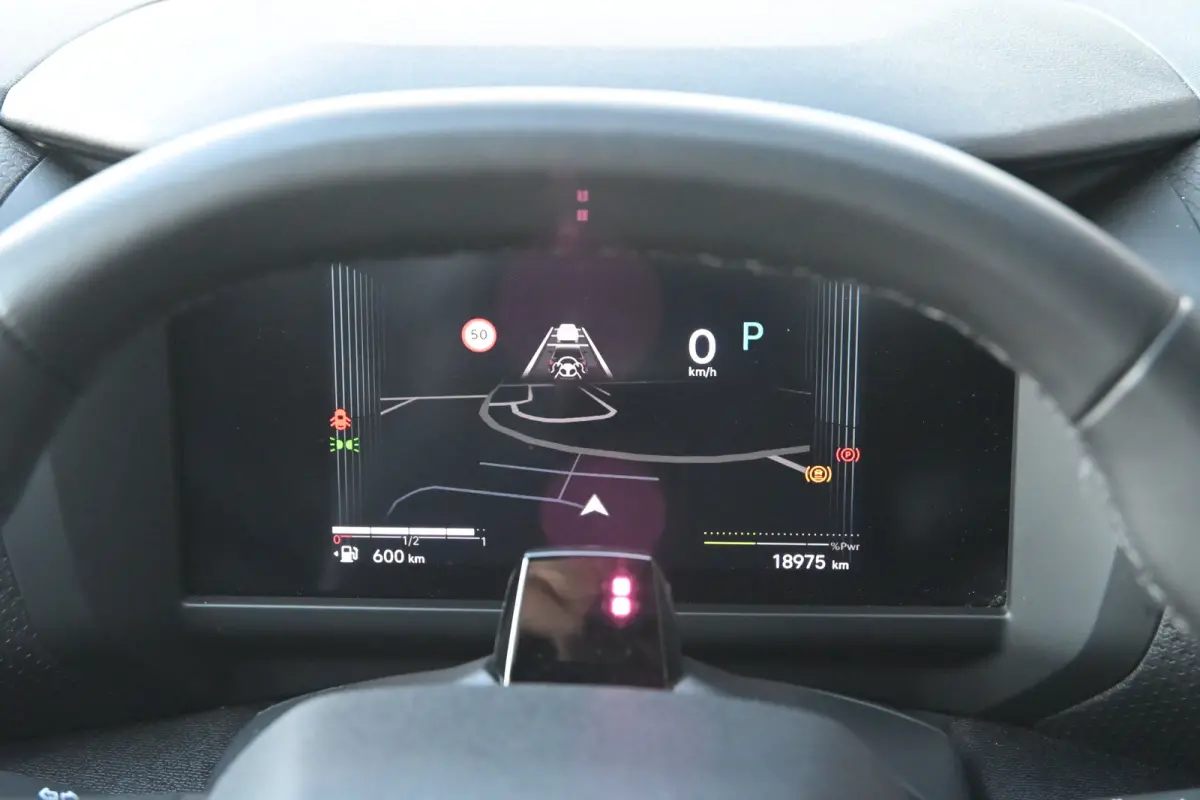 1.2 Hybrid 145pk Max tot 8 Jaar Garantie! | Navigatie | Comfortstoelen | Stoel/Stuurverwarming | Achteruitrijcamera | Draadloos Apple Carplay & Android Auto | !!