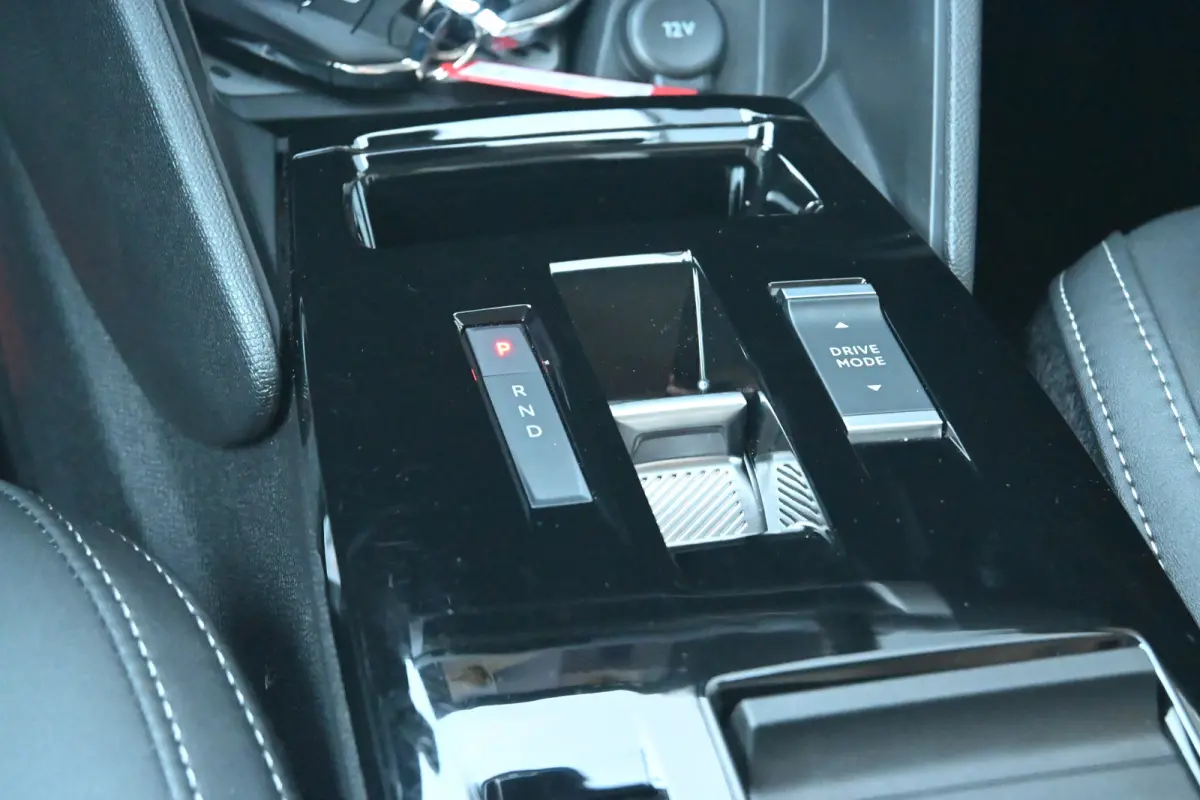 1.2 Hybrid 145pk Max tot 8 Jaar Garantie! | Navigatie | Comfortstoelen | Stoel/Stuurverwarming | Achteruitrijcamera | Draadloos Apple Carplay & Android Auto | !!