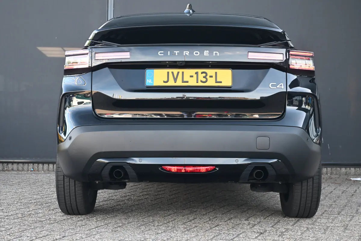 1.2 Hybrid 145pk Max tot 8 Jaar Garantie! | Navigatie | Comfortstoelen | Stoel/Stuurverwarming | Achteruitrijcamera | Draadloos Apple Carplay & Android Auto | !!