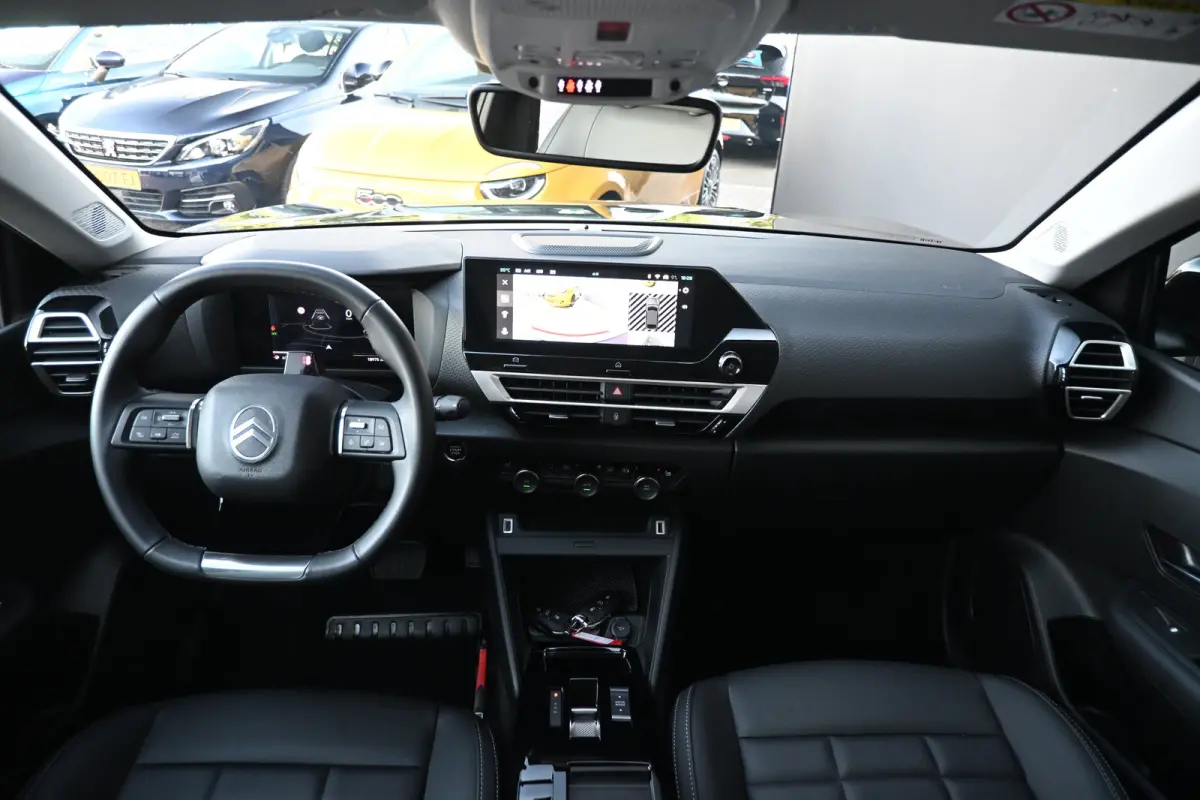1.2 Hybrid 145pk Max tot 8 Jaar Garantie! | Navigatie | Comfortstoelen | Stoel/Stuurverwarming | Achteruitrijcamera | Draadloos Apple Carplay & Android Auto | !!