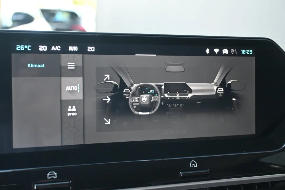 1.2 Hybrid 145pk Max tot 8 Jaar Garantie! | Navigatie | Comfortstoelen | Stoel/Stuurverwarming | Achteruitrijcamera | Draadloos Apple Carplay & Android Auto | !!