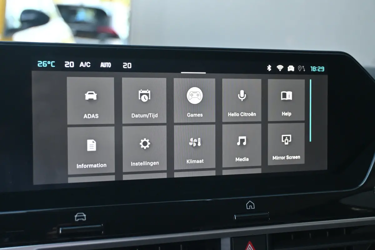 1.2 Hybrid 145pk Max tot 8 Jaar Garantie! | Navigatie | Comfortstoelen | Stoel/Stuurverwarming | Achteruitrijcamera | Draadloos Apple Carplay & Android Auto | !!