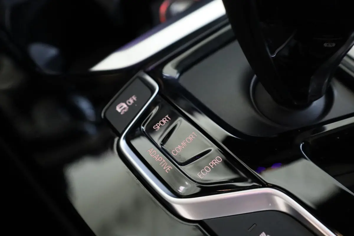 xDrive30i High Executive | Panorama-dak | Trekhaak | Adaptief onderstel | Cruise Control Adaptief | Harman Kardon | Head-up display