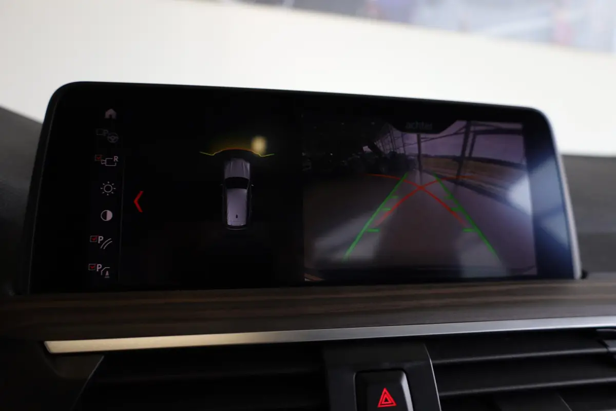 xDrive30i High Executive | Panorama-dak | Trekhaak | Adaptief onderstel | Cruise Control Adaptief | Harman Kardon | Head-up display