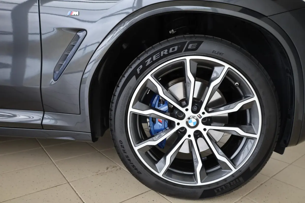 xDrive30i High Executive | Panorama-dak | Trekhaak | Adaptief onderstel | Cruise Control Adaptief | Harman Kardon | Head-up display