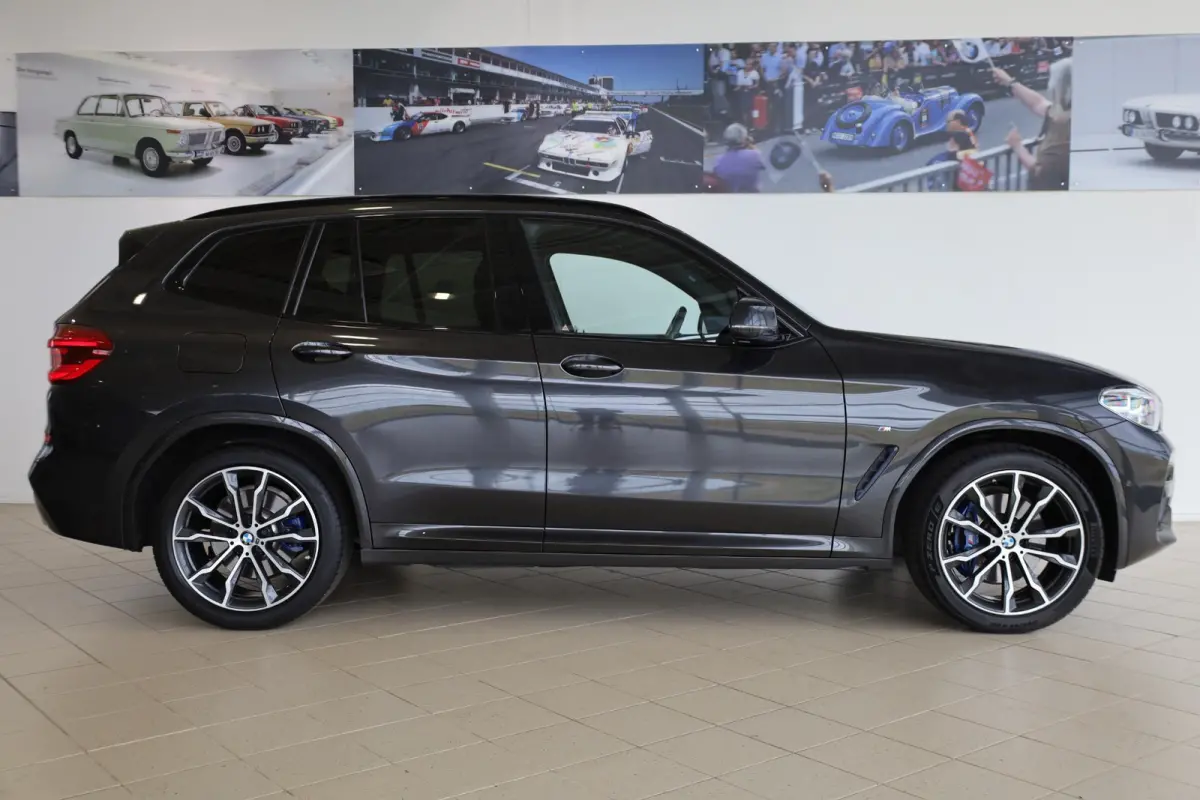 xDrive30i High Executive | Panorama-dak | Trekhaak | Adaptief onderstel | Cruise Control Adaptief | Harman Kardon | Head-up display