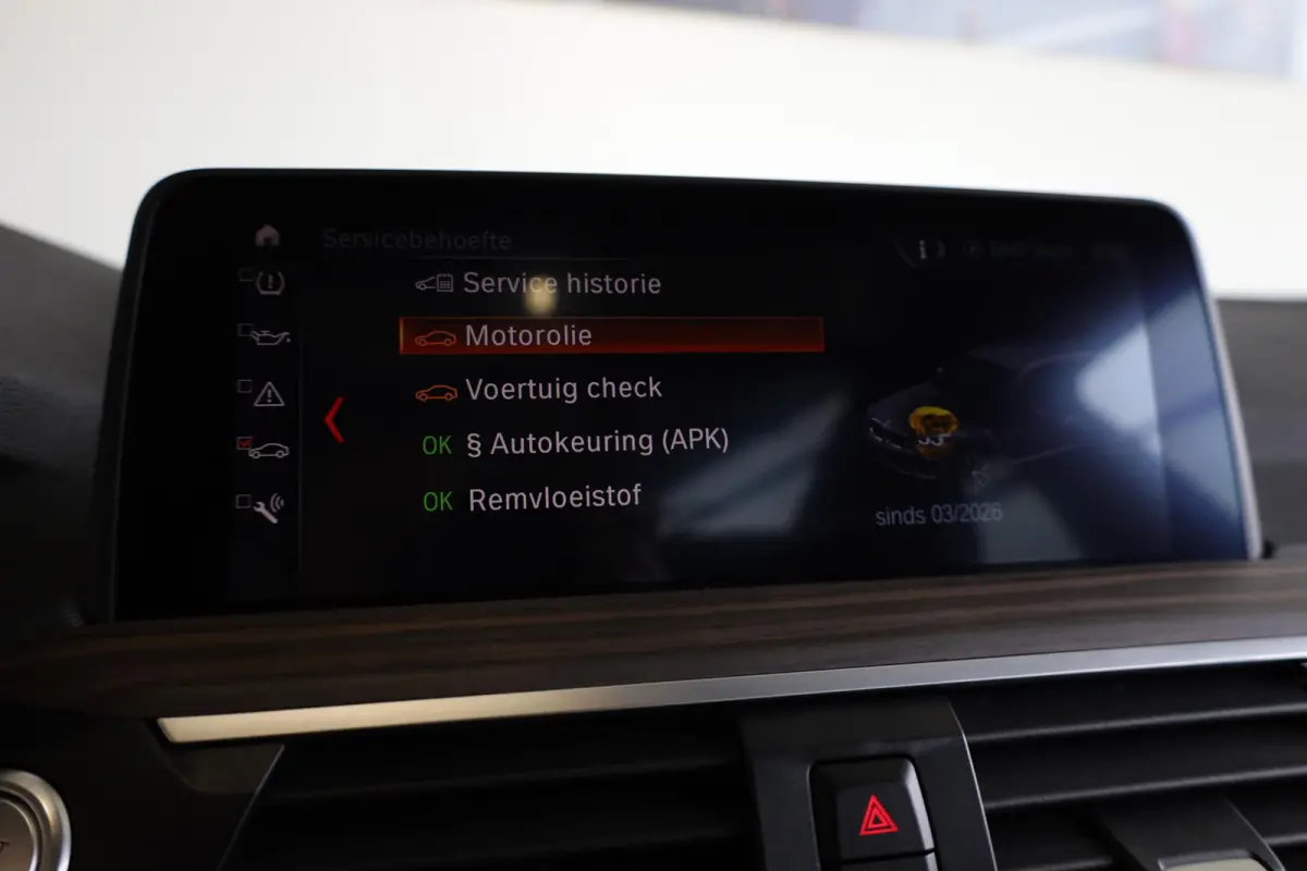xDrive30i High Executive | Panorama-dak | Trekhaak | Adaptief onderstel | Cruise Control Adaptief | Harman Kardon | Head-up display