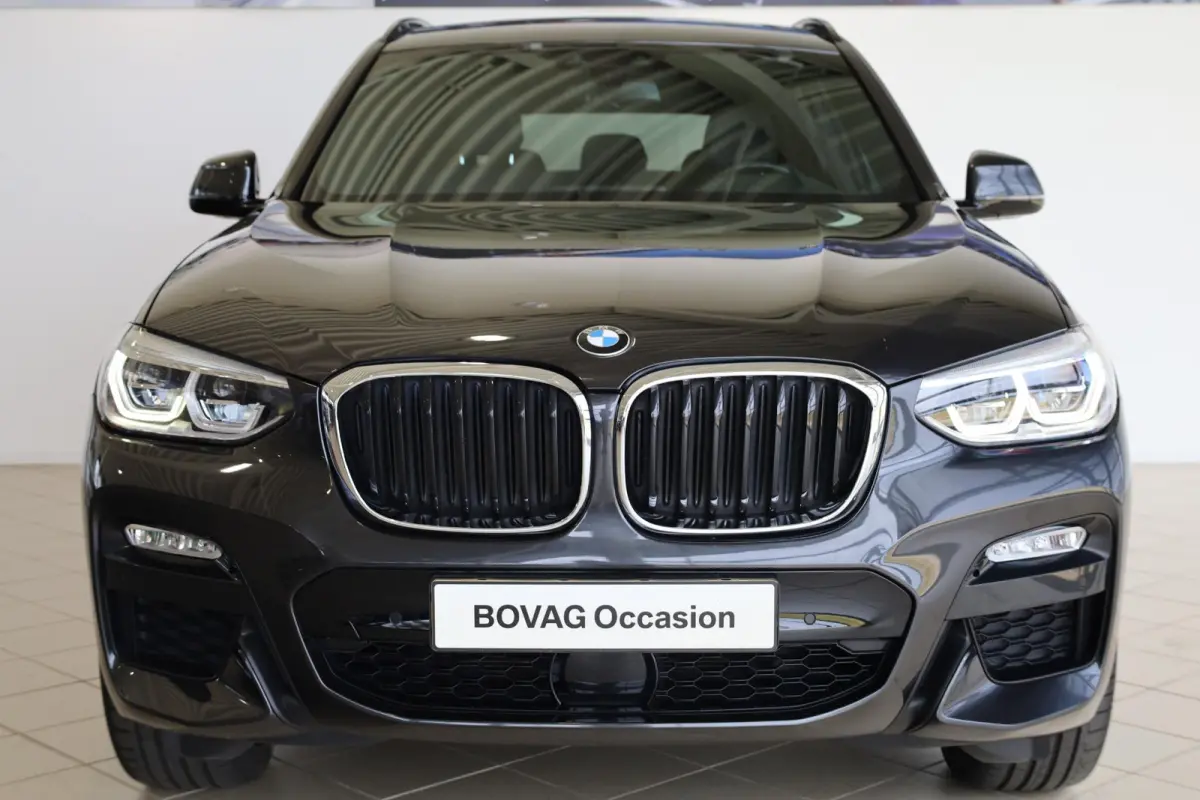 xDrive30i High Executive | Panorama-dak | Trekhaak | Adaptief onderstel | Cruise Control Adaptief | Harman Kardon | Head-up display
