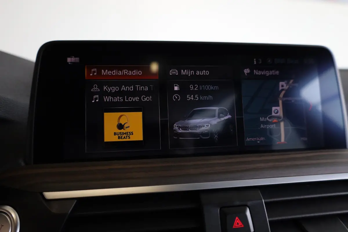 xDrive30i High Executive | Panorama-dak | Trekhaak | Adaptief onderstel | Cruise Control Adaptief | Harman Kardon | Head-up display