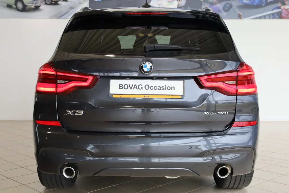 xDrive30i High Executive | Panorama-dak | Trekhaak | Adaptief onderstel | Cruise Control Adaptief | Harman Kardon | Head-up display
