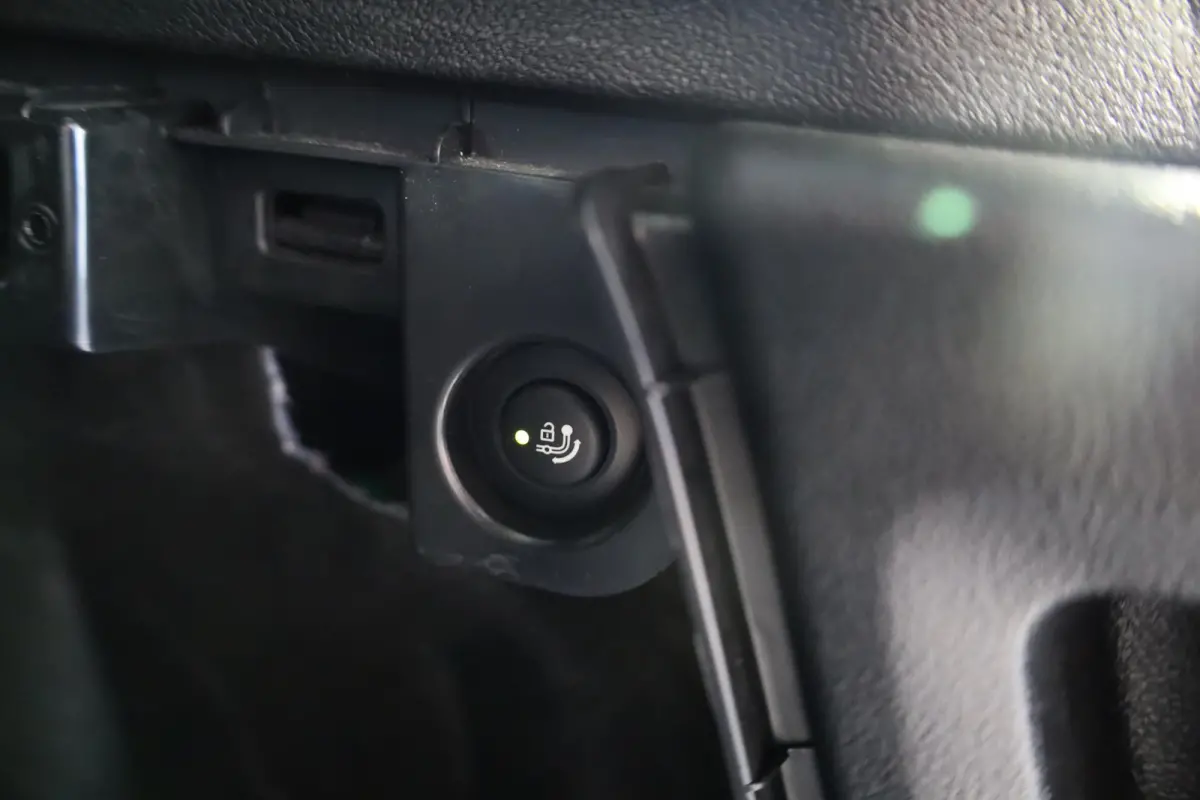 xDrive30i High Executive | Panorama-dak | Trekhaak | Adaptief onderstel | Cruise Control Adaptief | Harman Kardon | Head-up display